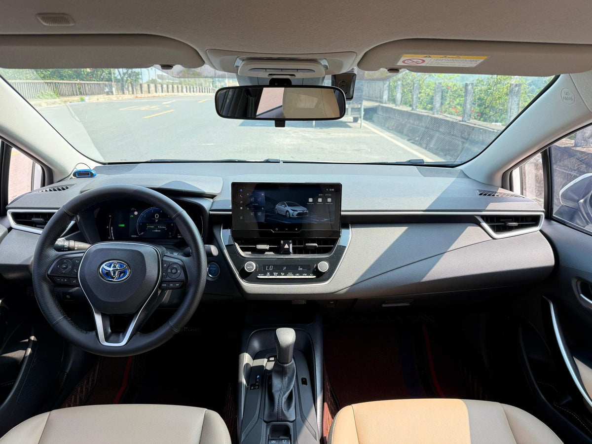 Toyota Corolla Hybrid 2024 — 11,000 km