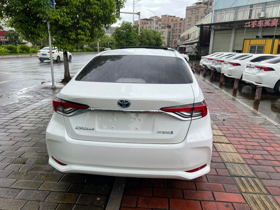 Toyota Corolla Hybrid 2024 — 34.000 km