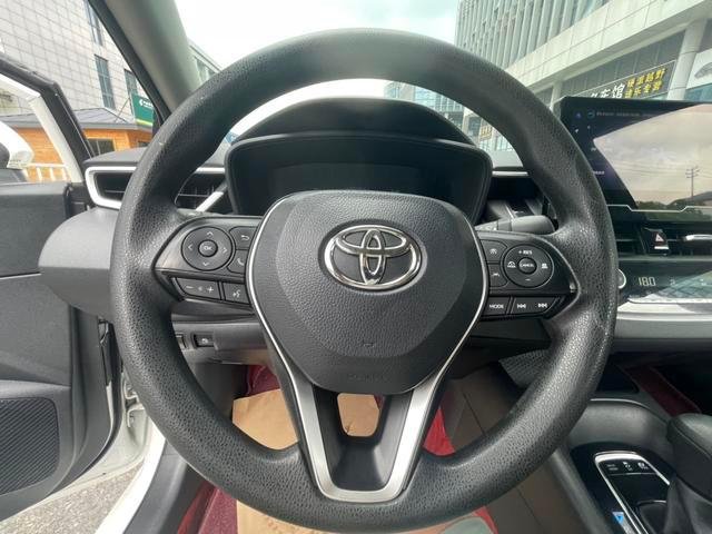 Toyota Corolla Hybrid 2024 — 48,000 km