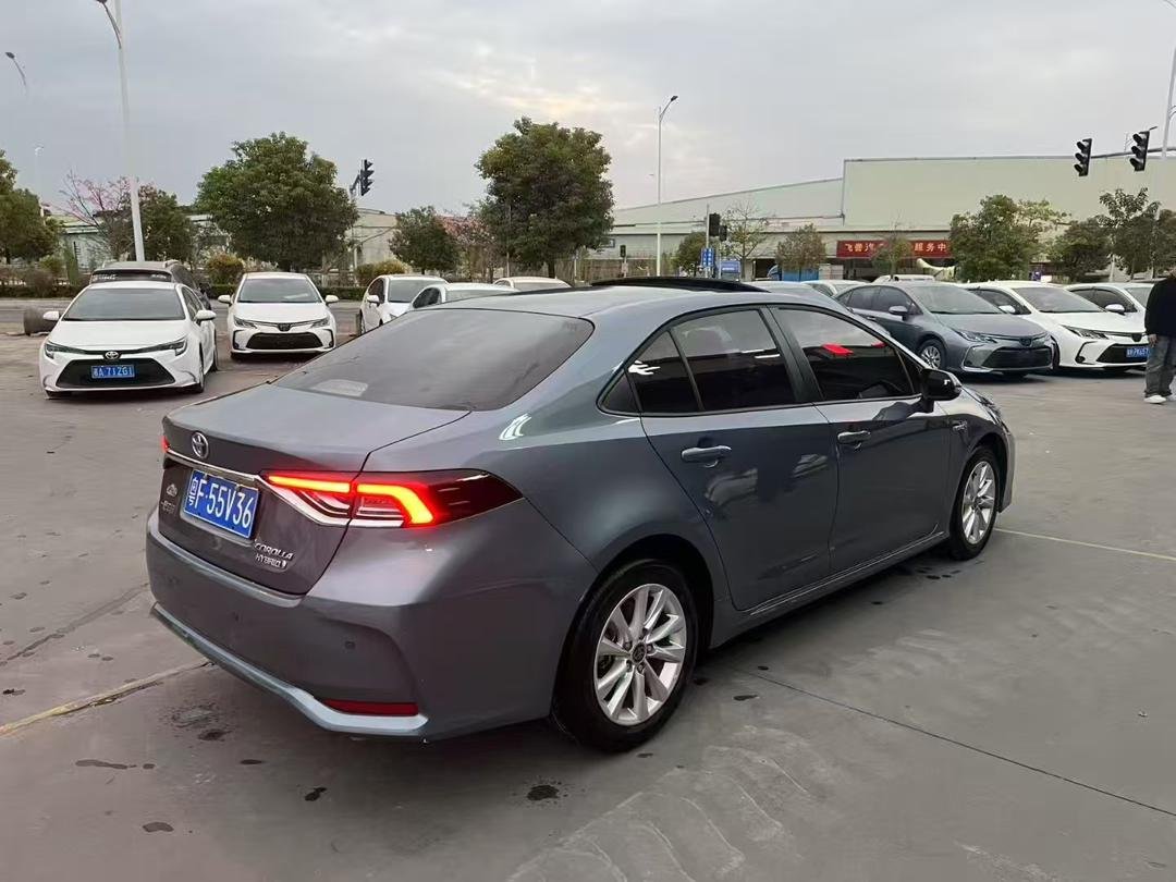 Toyota Corolla Hybrid 2024 — Full Option 18,000 km