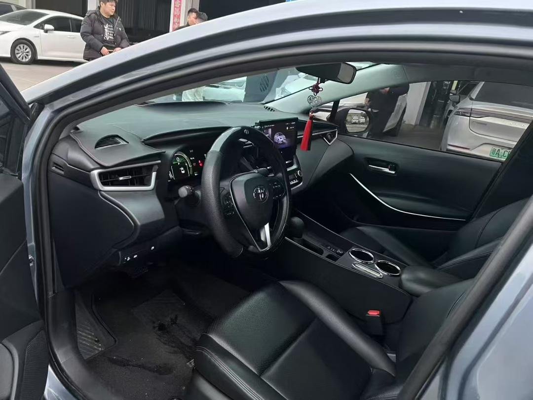 Toyota Corolla Hybrid 2024 — Full Option 18,000 km