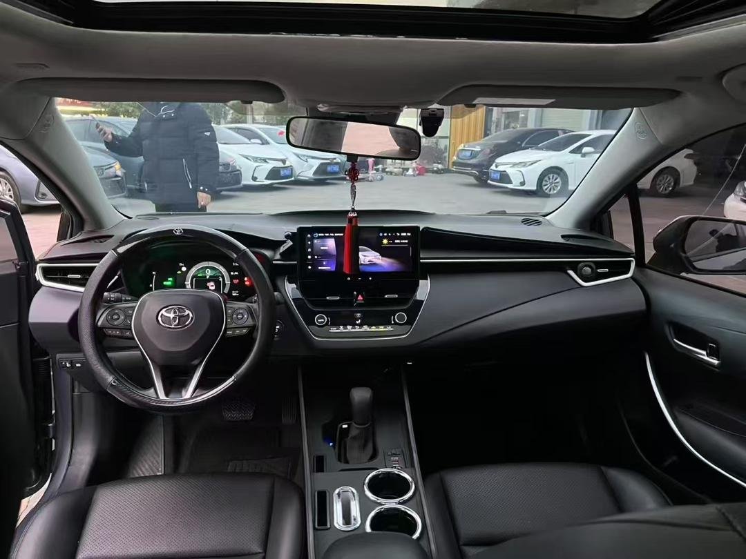 Toyota Corolla Hybrid 2024 — Full Option 18,000 km