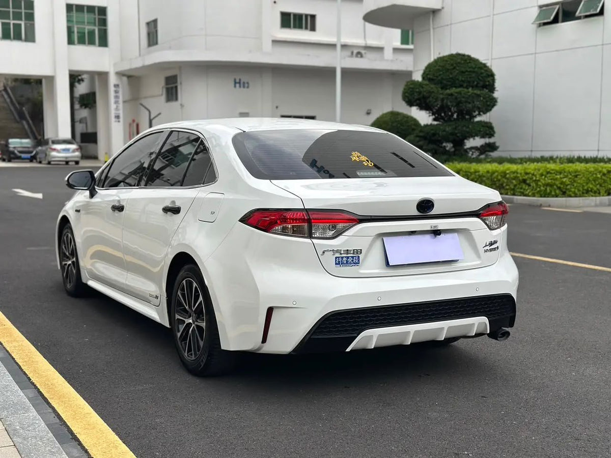 Toyota Corolla Hybrid Sport 2023 — 40,000 km