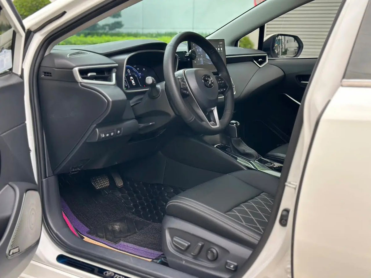 Toyota Corolla Hybrid Sport 2023 — 40,000 km
