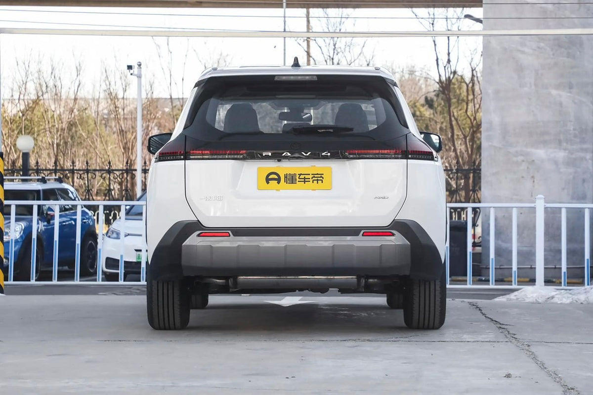 Toyota RAV4 2026 — AWD Luxury Edition (0 km)