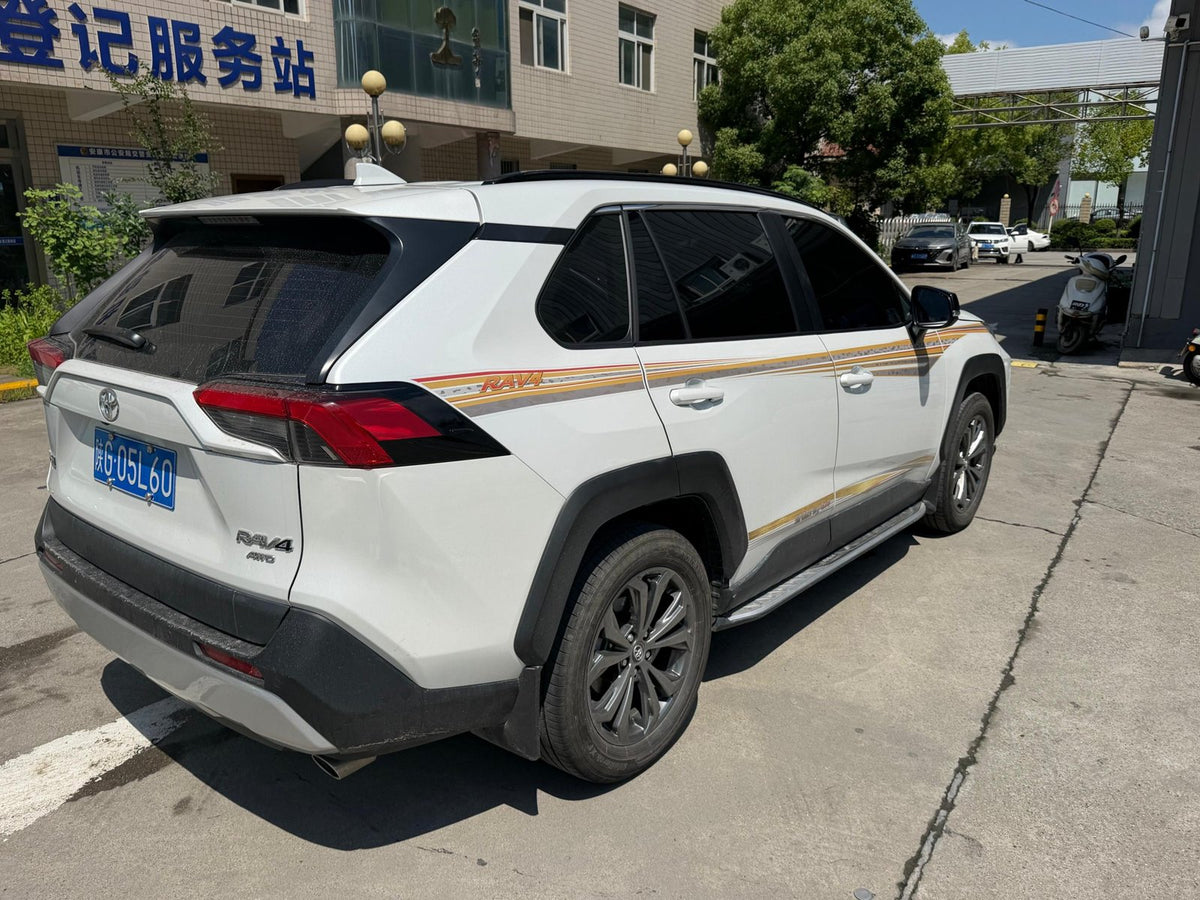 Toyota RAV4 Plus 2023 — 4×4 (14,722 km)